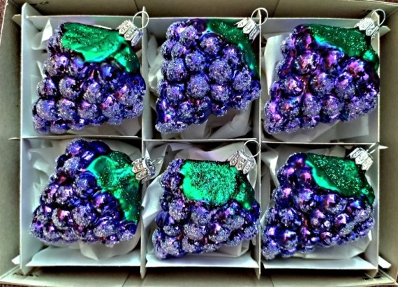 HROZNOVO VÍNO, FORMA, BARVA ASS, DEKOR