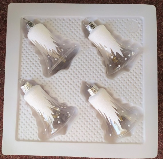 ZVONEK, SKLENĚNÁ VÁNOČNÍ OZDOBA, ČIRÝ, BÍLÝ DEKOR