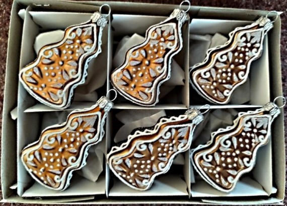 PERNÍK STROMEK, FORMA, MAT, PLAST. DEKOR, SYP.