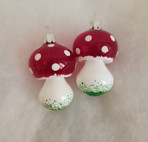 HOUBA MUCHOMŮRKA BACULATÁ, skleněná, červený klobouk