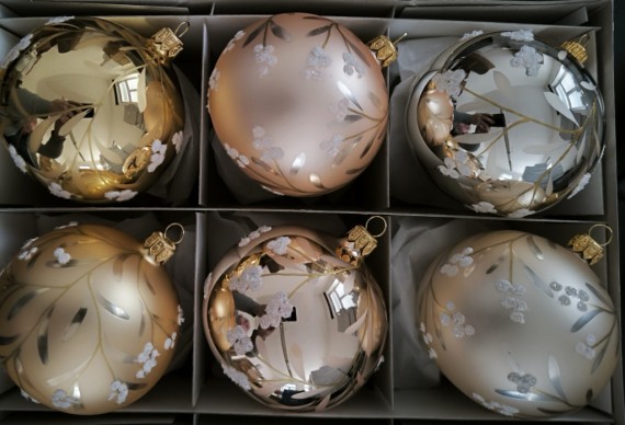 KOULE/SORTIMENT, skleněná, ass barev, větvičkový dekor