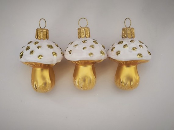 MUCHOMŮRKA MENŠÍ ZLATÁ, FORMA, KLOBOUČEK BÍLÝ