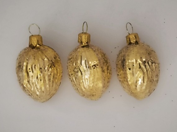 OŘÍŠEK, skleněný, forma, zlatý lesk