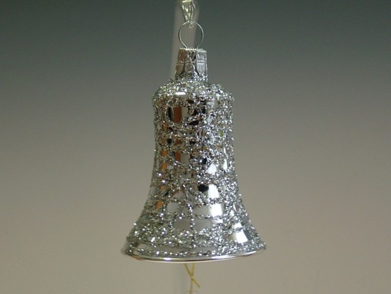 ZVONEK, SKLENĚNÁ VÁNOČNÍ OZDOBA, STŘÍBRNÝ, PLAST. DEKOR