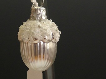 ŽALUD MALÝ, FORMA, BÍLÝ MAT, DEKOR