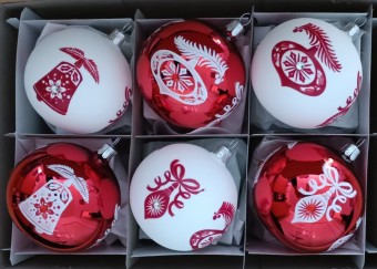 KOULE, sortiment, kombinace bílé a červené barvy, dekor