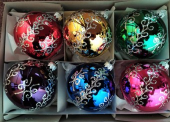 KOULE, BARVA ASS, LESK, STŘÍBRNÝ MALOVANÝ DEKOR