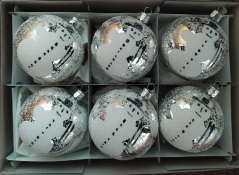 KOULE, skleněná, hladká, stříbrná, lesk, bílý malovaný dekor/sněhulák