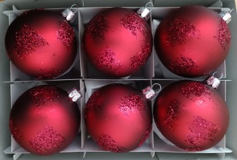 KOULE, SKLENĚNÁ, HLADKÁ, BORDÓ, MAT, SYPANÝ DEKOR