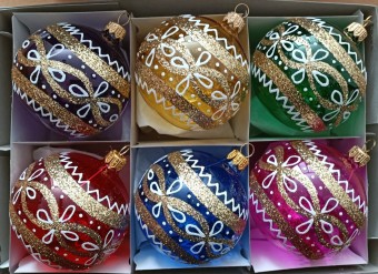 KOULE, SKLENĚNÁ VÁNOČNÍ OZDOBA, PRŮHLEDNÁ, BAREVNÁ, LESK, ZLATÝ RETRO DEKOR