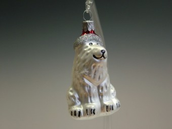 PES S ČERVENOU ČEPICÍ, FORMA, BÍLÝ, MAT, STŘÍBRNÝ LEM, DEKOR