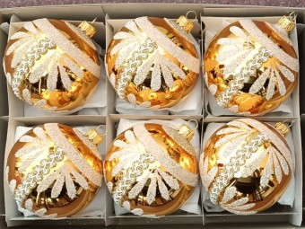 KOULE, skleněná vánoční ozdoba, zlatá, lesk, bílý dekor