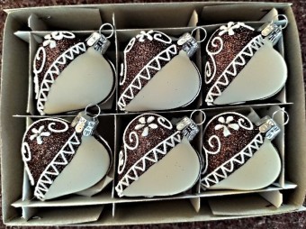 SRDCE MARCIPÁN, SKLENĚNÉ, FORMA, HLADKÉ, MALÉ, MAT, PLAST. DEKOR