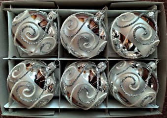 KOULE, skleněná vánoční ozdoba, stříbrná, lesk, dekor