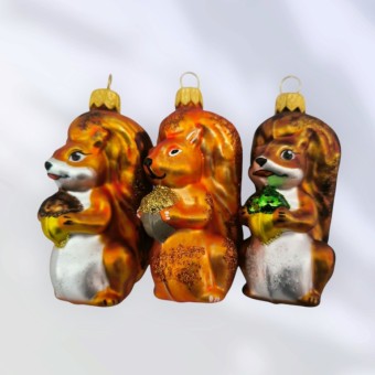 VEVERKA S OŘÍŠKEM, skleněná, forma, barevný dekor