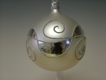 KOULE, SKLENĚNÁ, HLADKÁ, BÍLÁ, MAT, DEKOR